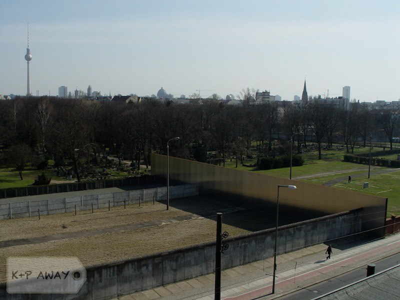 The Wall and its death strip