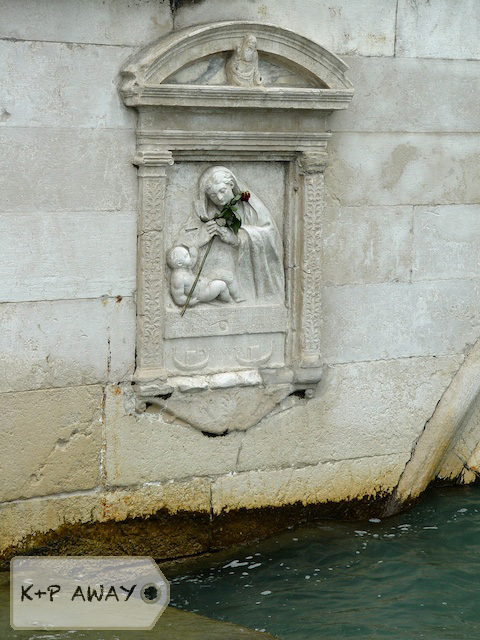 Bridge decorations